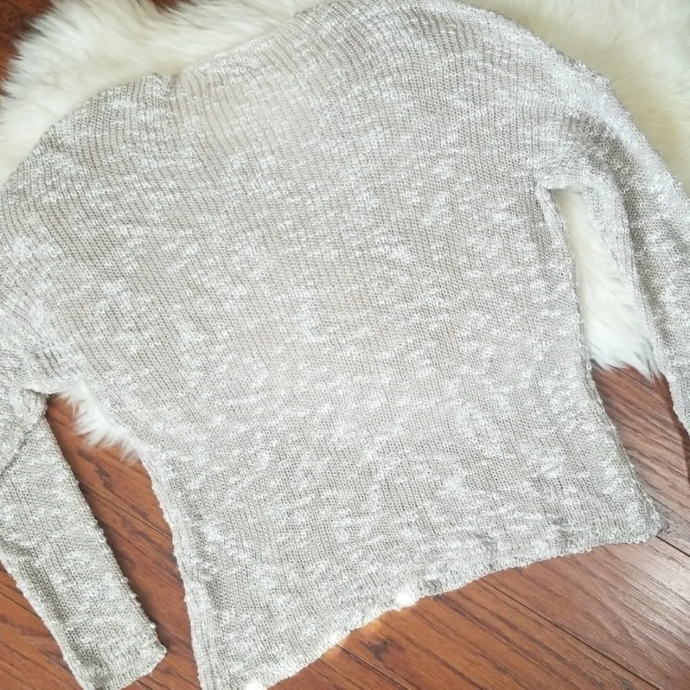 Dreamers Vneck Pullover Sweater